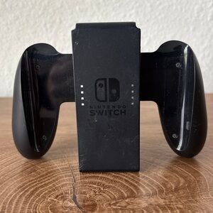 Nintendo Switch Joy-Con Comfort Grip Controller Holder OEM Black - Used